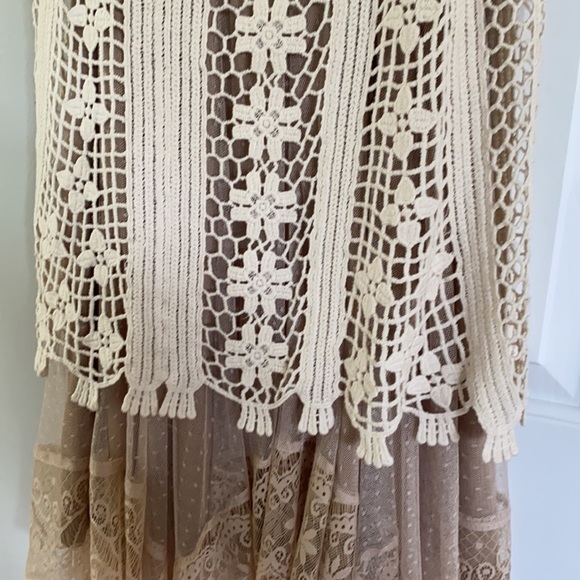 FLASH SALE Lace Two Piece Dress - Picture 12 of 13